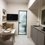 Апартаменти Riverside Elegance *
