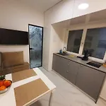 Riverside Elegance Любляна