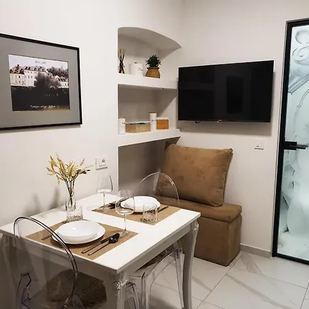 Riverside Elegance *