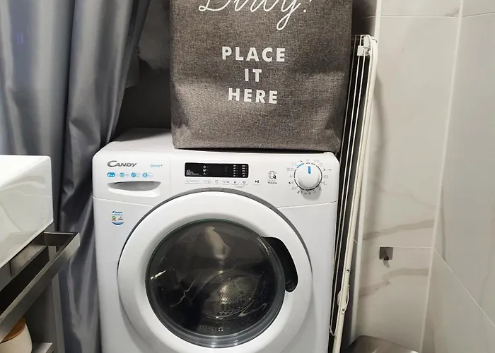 Riverside Elegance Daire Ljubljana