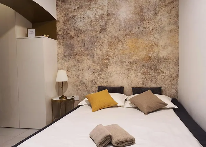 Riverside Elegance Apartman *