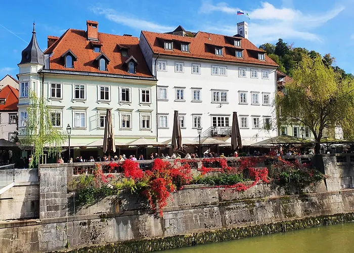 Appartamento Riverside Elegance *