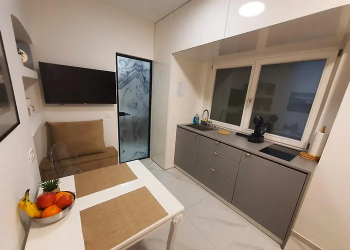 Riverside Elegance Lubiana